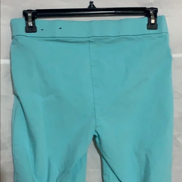 Rafaella Comfort Pull On Light Teal Capris, Size12 - Picture 4 of 7